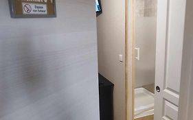 HOTEL DE LA GARE  Chez Hervé et Manu